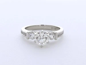 Platinum 3-Stone Engagement Ring Vintage 2.69 CT Round Lab-Grown Diamond G VVS2 - Picture 1 of 12