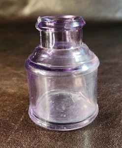 Antique Sun-Colored Amethyst/Purple Inkwell, EUC, No Chips/Cracks, 2.75" H - Picture 1 of 10