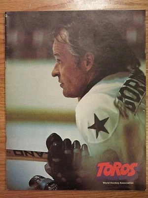 INDIANAPOLIS RACERS v TORONTO TOROS 1974 WHA Program GORDIE HOWE FRANK MAHOVLICH - Image 1 of 4