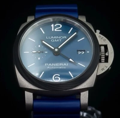 Panerai Luminor GMT (PAM01279) Estuche de Titanio con Bisel Carbotech Pieza Limitada Foto 1 de 4