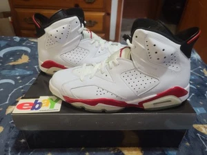 Air Jordan 6 Retro Bulls OG 2010 BLANCO/ROJO UNIVERSITARIO-NEGRO 384664 102 NUEVO CON ETIQUETAS - Imagen 1 de 13