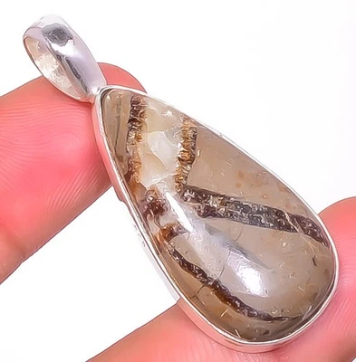 Colgante de joyería enchapado en plata con piedras preciosas de piedra septeriana 1,95" TP7785-150 Foto 1 de 4