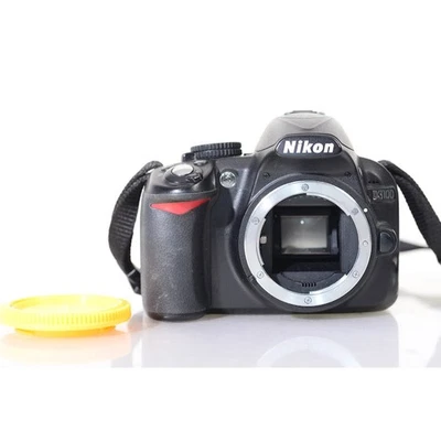 Nikon D3100 Digitalkamera 14.2MP Digitale Spiegelreflexkamera 14820 Auslösungen - Bild 1 von 4