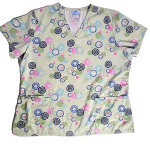SB SCRUB TOP Size L Green Background Colorful Circle Shapes Pattern Pink Blue + - Picture 1 of 13