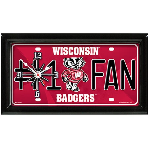 Wisconsin Badgers #1 Fan Clock by GTEI Cover