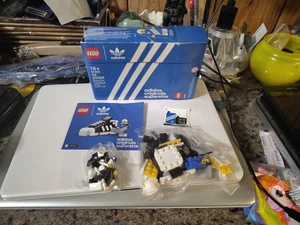LEGO 40486 Icons: Mini Adidas Originals Retired BOX DAMAGE/CRUSHED See Pics - Picture 1 of 7