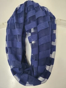 Foulard bleu marine infini. Foulard cercle bleu marine. Foulard à boucle. Foulard en mousseline de soie. - Photo 1/2