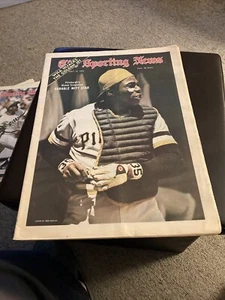 JULY 15,1972-THE SPORTING NEWS-MANNY SANGUILLEN OF THE PITTSBURGH PIRATES(MINT)* - Picture 1 of 2