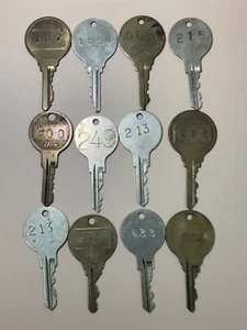 12 OVERSIZED Hotel Motel Room Keys Crafts Steampunk Jewelry LOT #24 - Picture 1 of 2