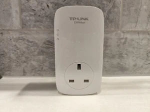TP Link TL-PA8010P AV1200 Gigabit Passthrough Powerline Adapter Single Unit - Afbeelding 1 van 4
