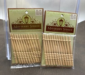 2 Vtg Packages 12 Wood Stair Porch Spindles Mayberry Street 1:12 Dollhouse - Imagen 1 de 3