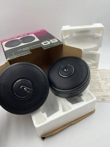 Coppia altoparlanti vintage NOS realistici 12-1721 3 vie da incasso nuovi vecchio stock - Foto 1 di 8