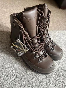 British Army Issue Goretex Cold Wet Weather Boots Size 7L - Picture 1 of 5