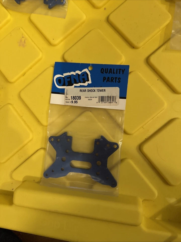 Torre de amortiguador trasero OFNA Racing #18039 nuevo en paquete nuevo en caja Foto 1 de 1