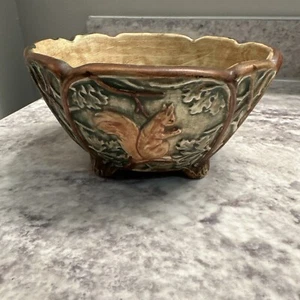 Vintage 1920 Weller Pottery Woodcraft Squirrel and Nut Bowl 3 1/2" x 7" - Picture 1 of 8