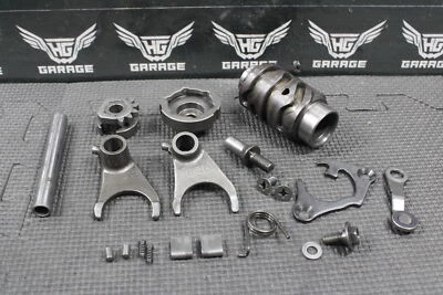 2001 SUZUKI RM80 RM85 OEM TRANSMISSION GEAR SHIFT FORKS DRUM HARDWARE SET - Image 1 of 4