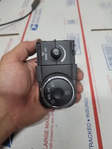 Headlight Switch GMC Fits Acadia (09 - 10) Traverse (09 - 17) OEM - Picture 1 of 2