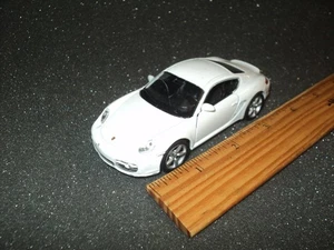 Welly Porsche Cayman S Spielzeugauto weiß 1:34 Türen offen #42374 Vintage Diecast - Bild 1 von 6