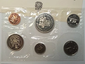 1971 Canada Mint set w/ insert & envelope - Picture 1 of 3