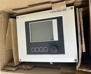 Endress + Hauser Liquiline Transmitter CM442-2M60/0 CM442-AAM2A4F260-AAA 24V - Foto 1 di 9