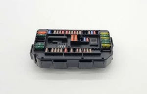 12-18 BMW F20 F22 F23 F31 F32 F30 FRONT POWER DISTRIBUTION FUSE BOX 9337879 OEM - Picture 1 of 3
