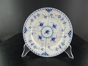 Royal Copenhagen Porcelain Blue Fluted Half Lace Plate 620 - Picture 1 of 5