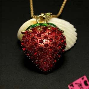 New Shiny Red Enamel Crystal Strawberry Fashion Women Pendant Sweater Necklace - Picture 1 of 4