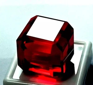 High-Quality 42 Carat Emerald Cut Mozambique Red Ruby Gemstone Jewelry Making - Picture 1 of 6