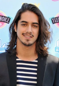 Actor Avan Jogia at 2013 Teen Choice Awards at Gibson Amphitheatre - Old Photo 2 - Picture 1 of 1