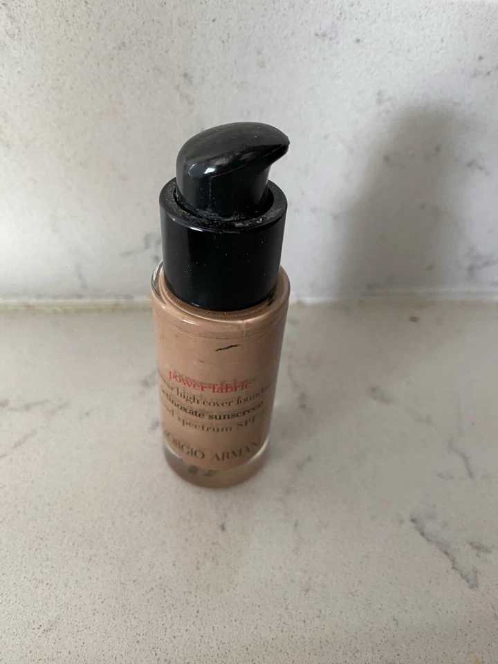 Giorgio Armani Power Fabric Longwear Foundation -8 - 0.6 Oz - Image 1 of 1