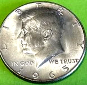1965 Kennedy Half Dollar - Mint error - Double strike-die chips BU - Picture 1 of 8
