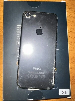 Apple iPhone 7 - 32GB - Nero Opaco (Sbloccato) - Immagine 1 di 4