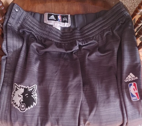 MINNESOTA TIMBERWOLVES men's 3XL (Length +2) Adidas warm up pants On Court Pants Cover