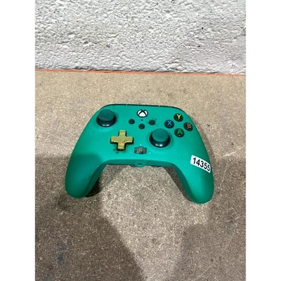 PowerA 1518814-01 Enhanced Wired Game Controller Green Ergonomic for Xbox Series - Image 1 of 4