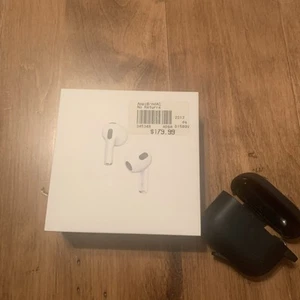 AirPod 3ème génération - Photo 1 sur 6