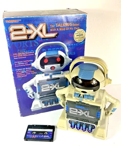 TIGER ELECTRONICS 2-XL The Talking Robot 1992 Vintage w/ Box! - Picture 1 of 9