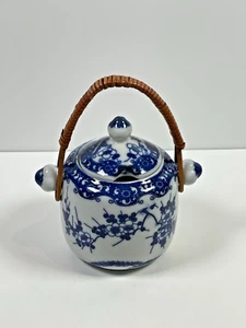 Maceta Conserva 14cm Diseño Flor China Cerámica Azul y Blanco con Mango Bambú - Imagen 1 de 18