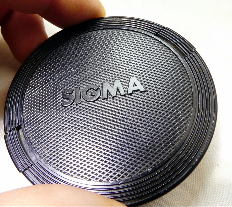 Front Lens Cap Sigma 67mm snap on type Plastic vintage  - Image 1 of 2