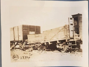 WW1 US Signal Corps foto di vagoni ferroviari danneggiati - Foto 1 di 3