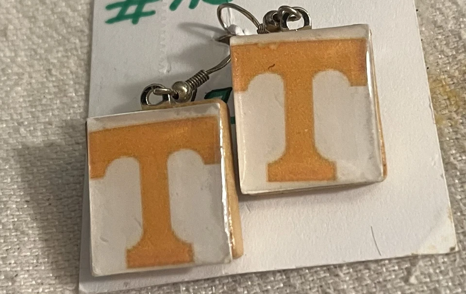 University of Tennessee Vols Hand Crafted Ear Ring Set - Image 1 of 1