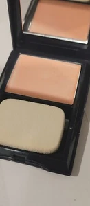 AVON Auto Focus Light Adjusting Foundation Compact with Retinoids- New - Picture 1 of 4