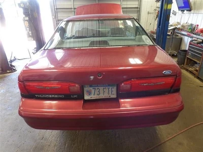 AC Condenser Fits 93-98 LINCOLN MARK SERIES 9766510 - Image 1 of 4