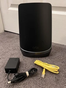 NETGEAR Orbi RBSE960B Satellite AXE11000 WiFi 6E Dodatkowa sieć siatkowa RBSE960 - Zdjęcie 1 z 10
