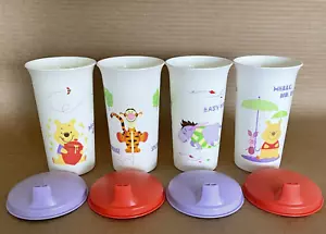 Tupperware Winnie the Pooh set bicchieri a campana pasto e coperchi a cupola nuovi - Foto 1 di 3