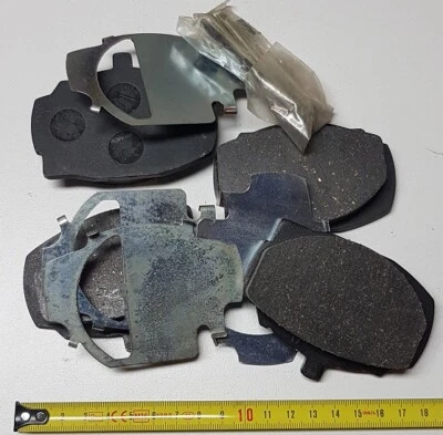 Sunbeam Alpine GT, Triumph 2000 - Pastillas de freno - GP116 Foto 1 de 2