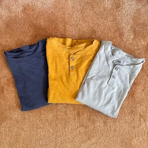 EUC H&M kids Lot of 3 Long Sleeve Tees Boys Girls Unisex Size 8-10 multi color - Picture 1 of 6
