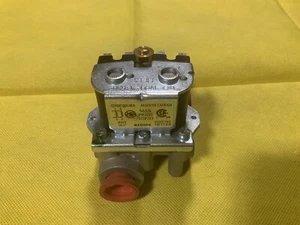 RV Suburban Furnace Gas Valve part number 161122 fits SF 20Q Thru SF30Q & SF42Q - Picture 1 of 4