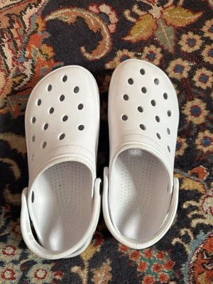 *No se parecen a Crocs talla 7 Foto 1 de 2