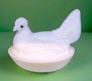 Challinor & Taylor 1892 weiß Milchglas Henne auf Nest 8" Butterdose geteilter Schwanz - Bild 1 von 16