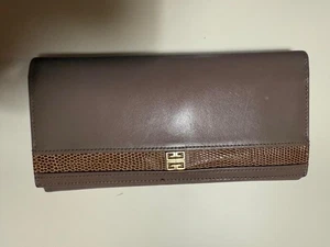 Givenchy Geldbörse grün Leder lange Klappe - Bild 1 von 13